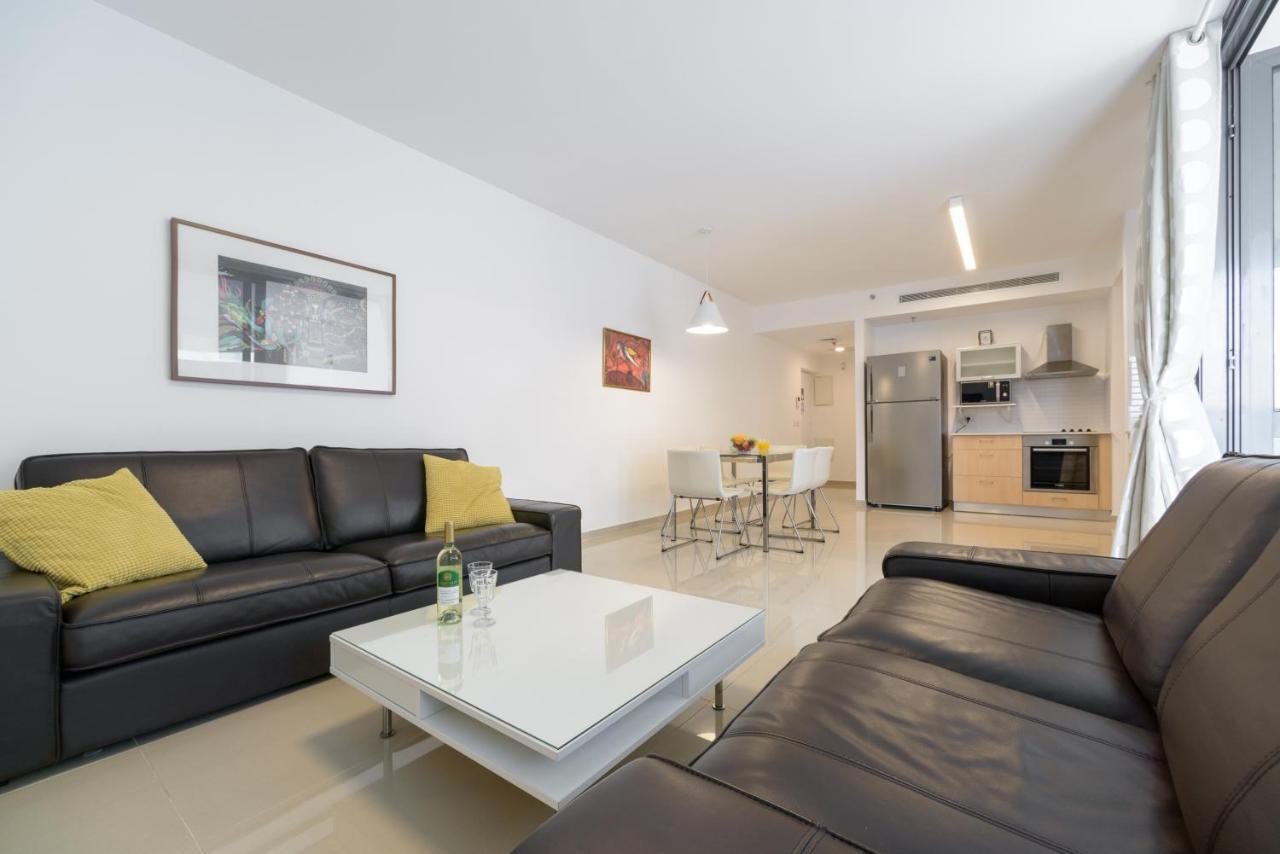 3 Ma'On - By Beach Apartments Tlv Тель-Авив Экстерьер фото